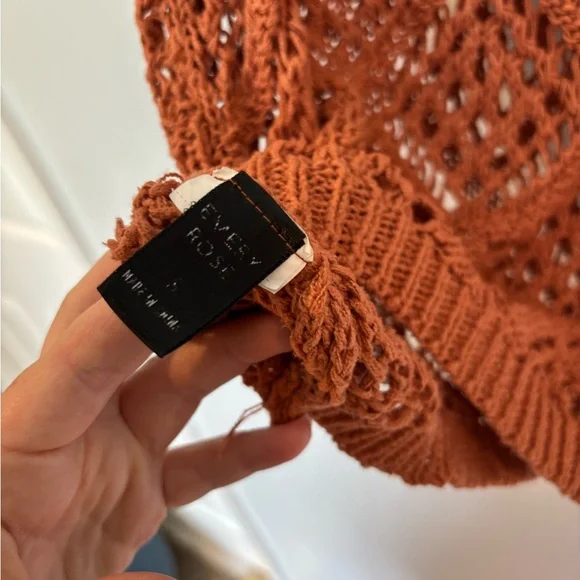 Chic Openwork Knit Tank Top in Rust - Picture 4 of 4